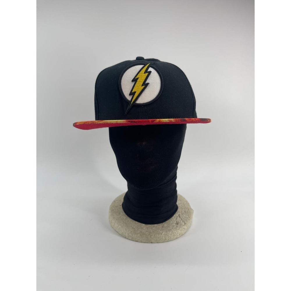 DC Comics The Flash Snapback Hat Black Red Fire Graphic Brim Lightning Bolt Logo